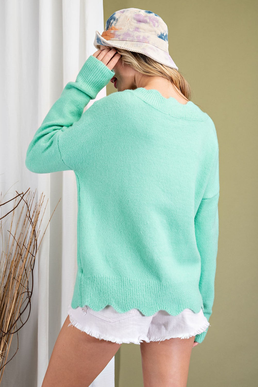 V-Neck Sweater in Mint